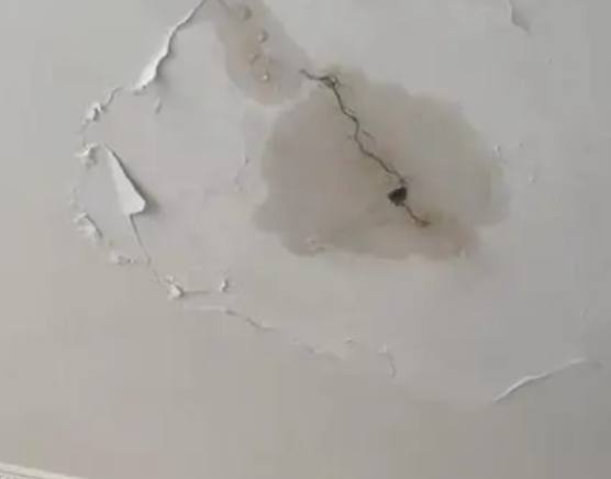 澄海阳台漏水维修公司分享下屋面防水工程质量问题原因分析